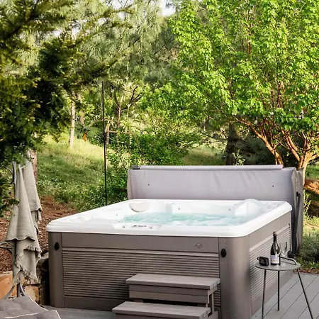 Koevirigo Csaladi Birtok Villa