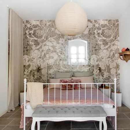 Koevirigo Csaladi Birtok Gyulakeszi