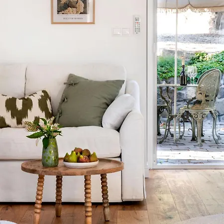 Koevirigo Csaladi Birtok *