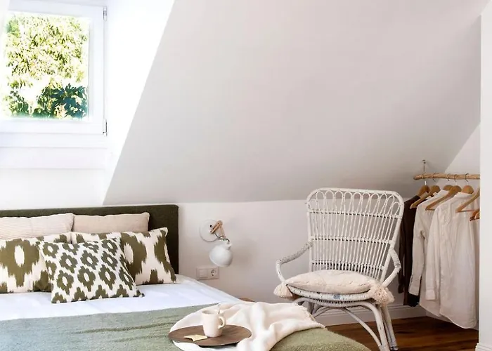 Koevirigo Csaladi Birtok * Gyulakeszi