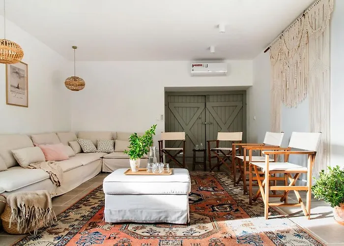 Koevirigo Csaladi Birtok * Gyulakeszi