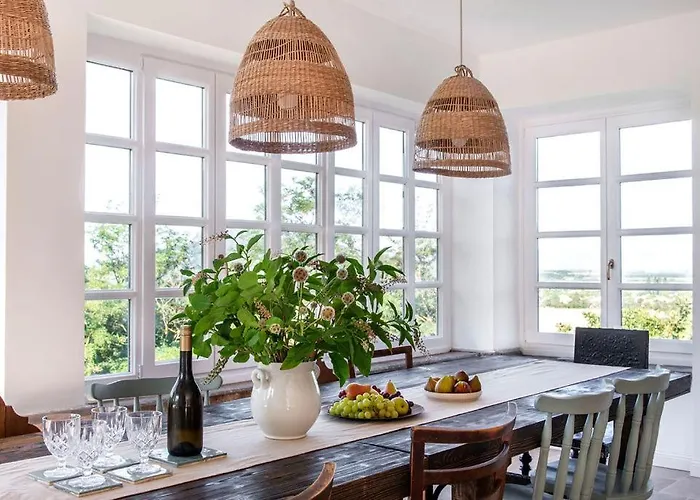 Koevirigo Csaladi Birtok *